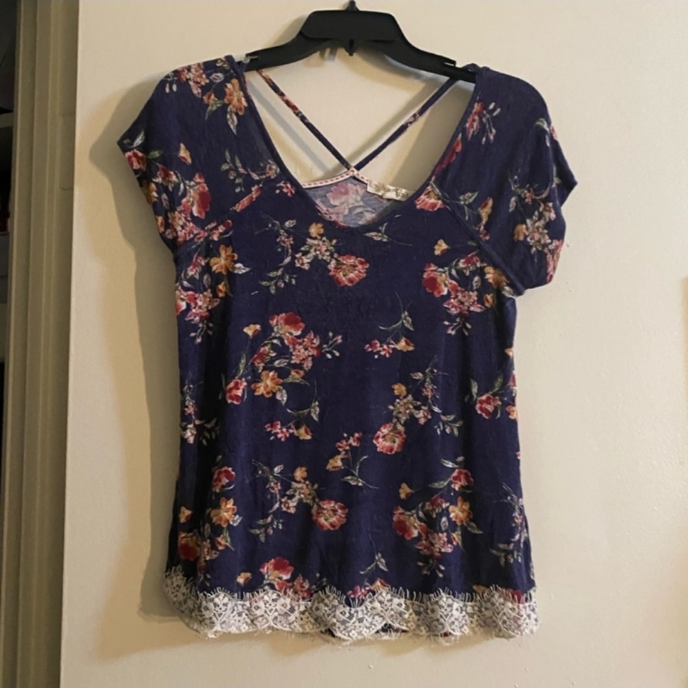 Blue Floral Lace Top / XS / Rewind